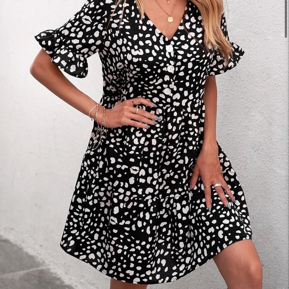 Leopard Ruffle Dress - Picture 2 of 5